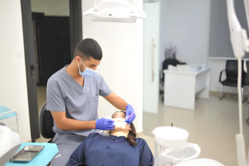 Soins Dentaires au Centre Dentaire Ennassiri à Témara